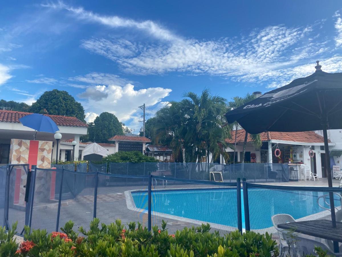 Hotel Villa Ricaurte Buitenkant foto