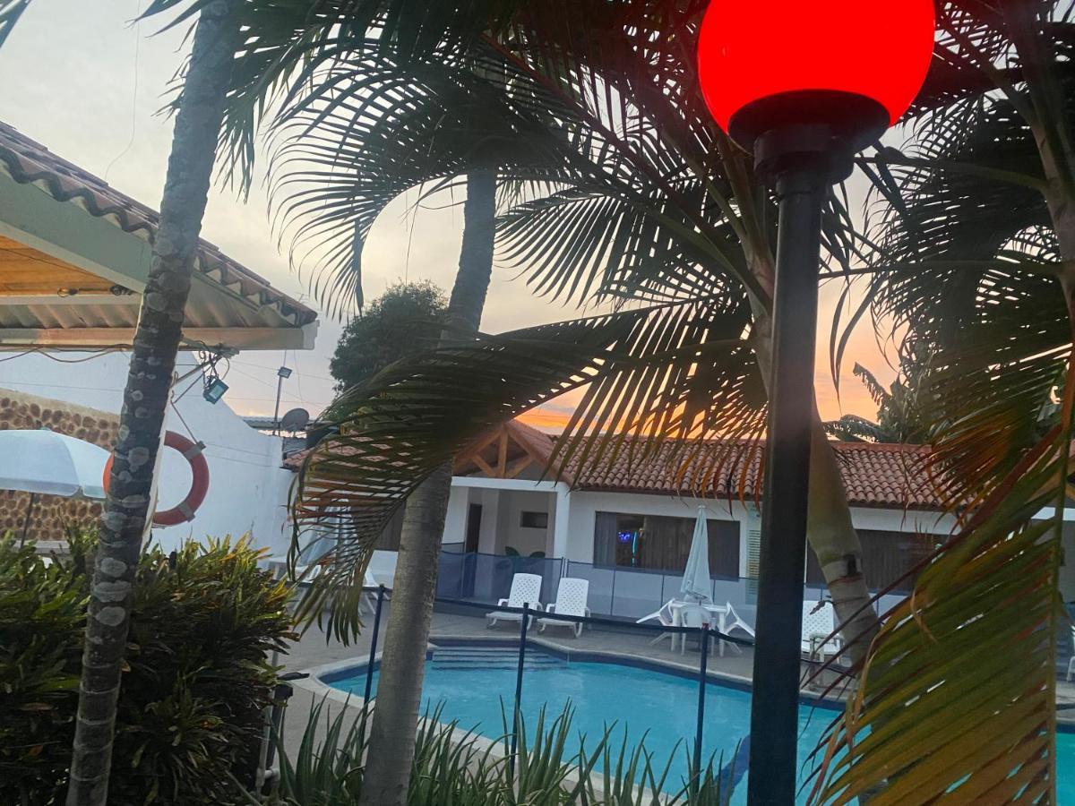 Hotel Villa Ricaurte Buitenkant foto