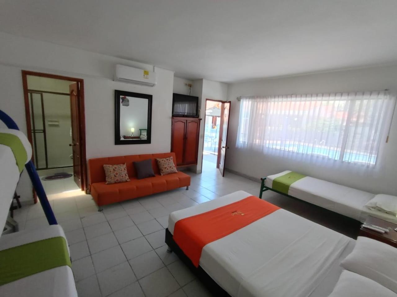 Hotel Villa Ricaurte Buitenkant foto
