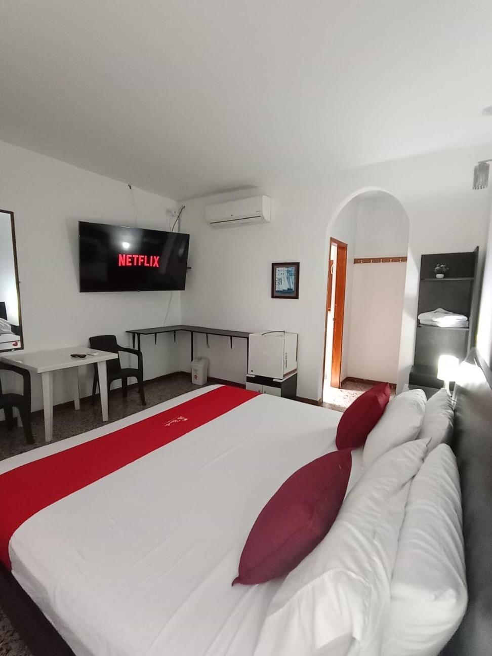 Hotel Villa Ricaurte Buitenkant foto