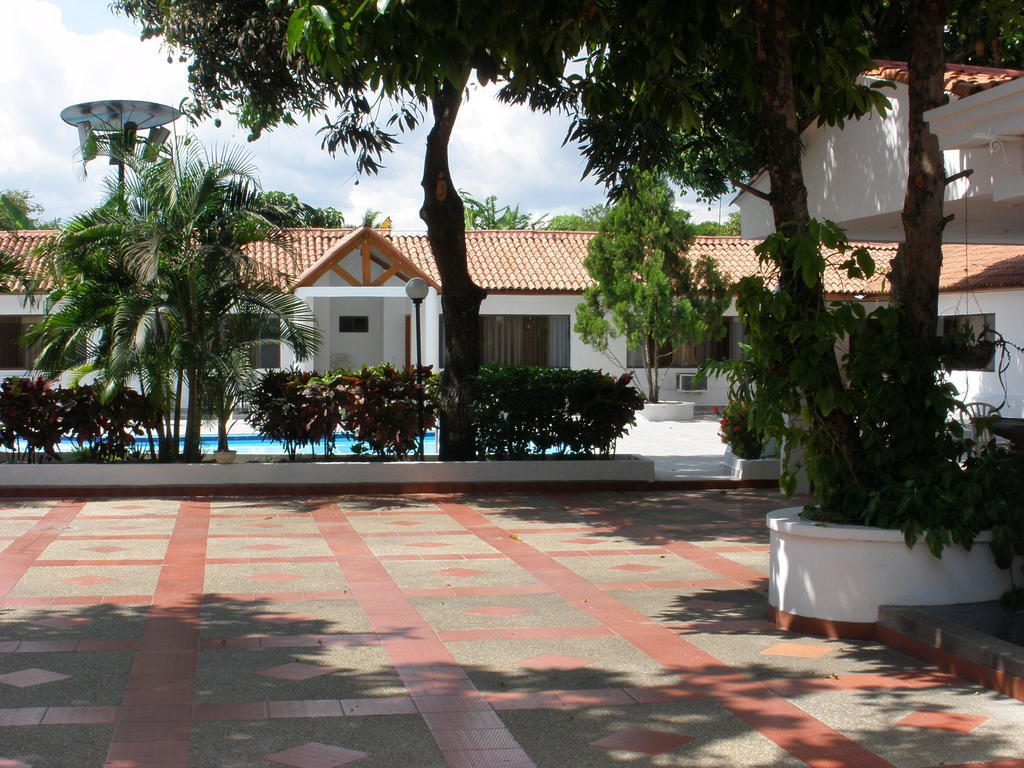Hotel Villa Ricaurte Buitenkant foto